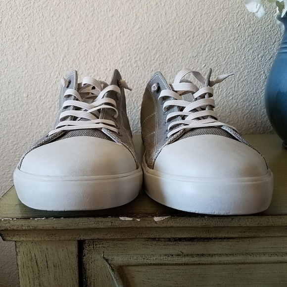 Johnnie-O  Sail Away Sneakers - Picture 4 of 11